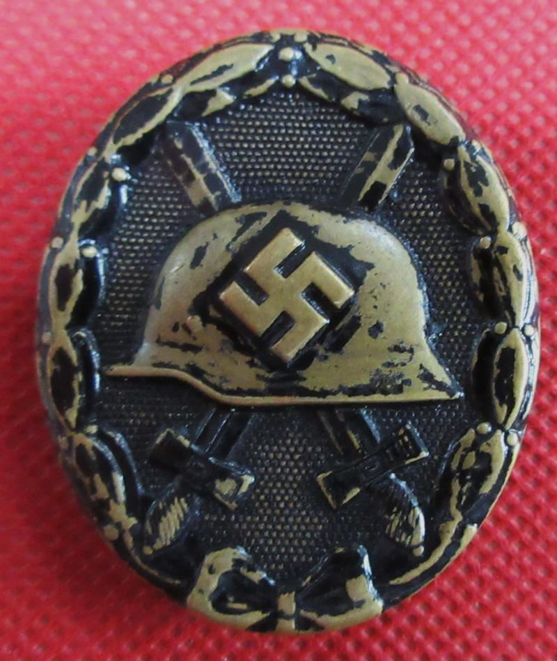 BLACK WOUND BADGE