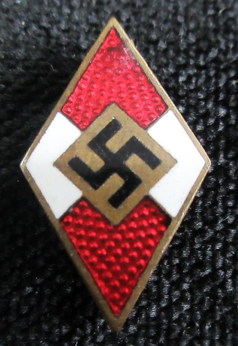 HITLER YOUTH KNIFE BADGE