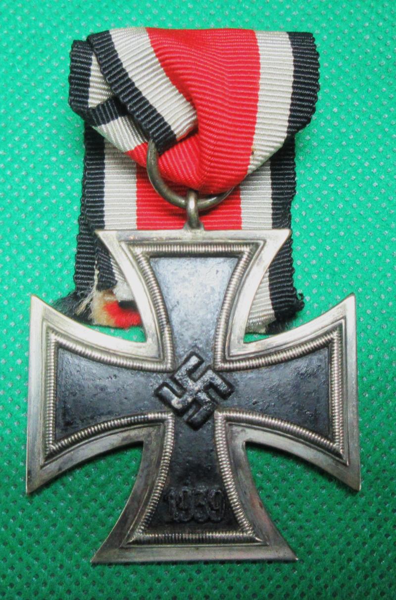 2nd CLASS IRON CROSS maker marked