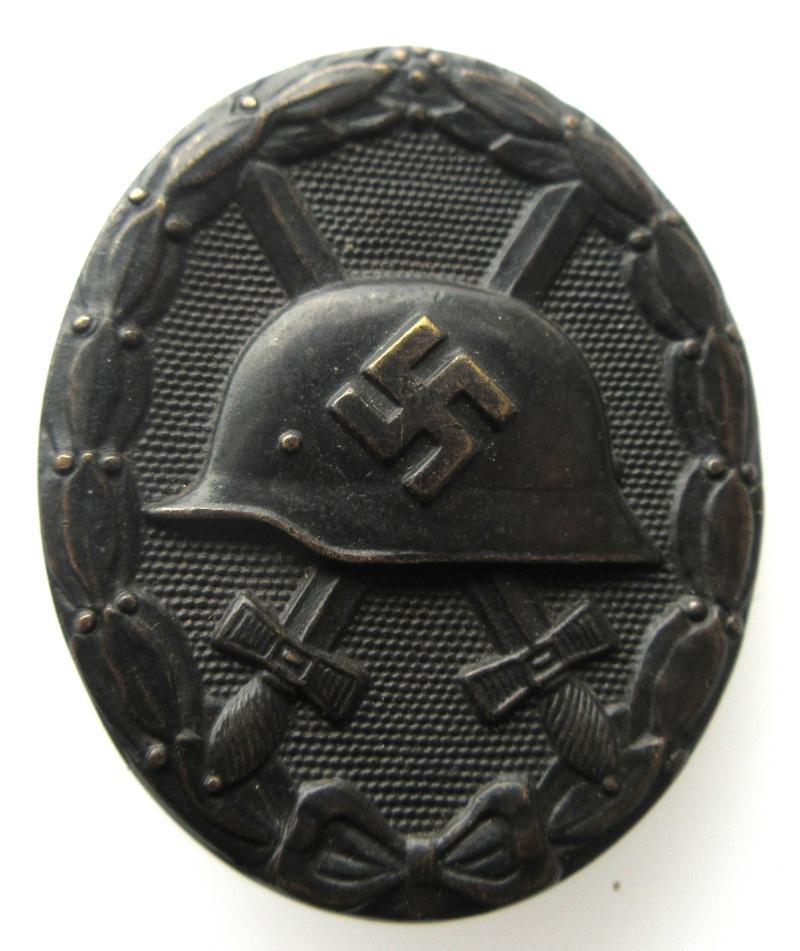 BLACK WOUND BADGE