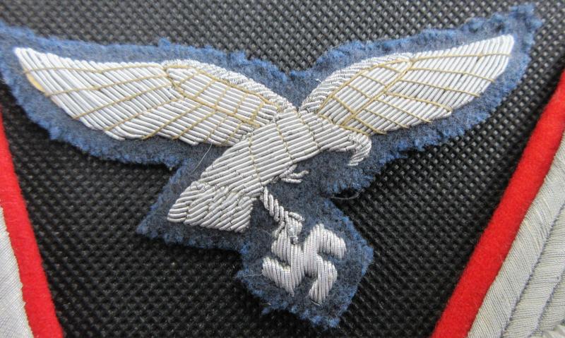 OFFICERS LUFTWAFFE FLAK/ARTILLERY TUNIC INSIGNIA SET