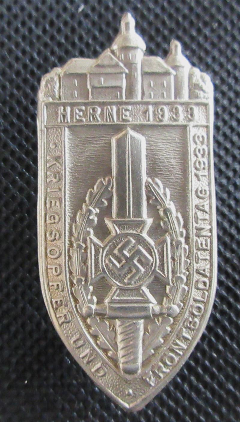 1933 NSKOV TINNIE/DAY BADGE