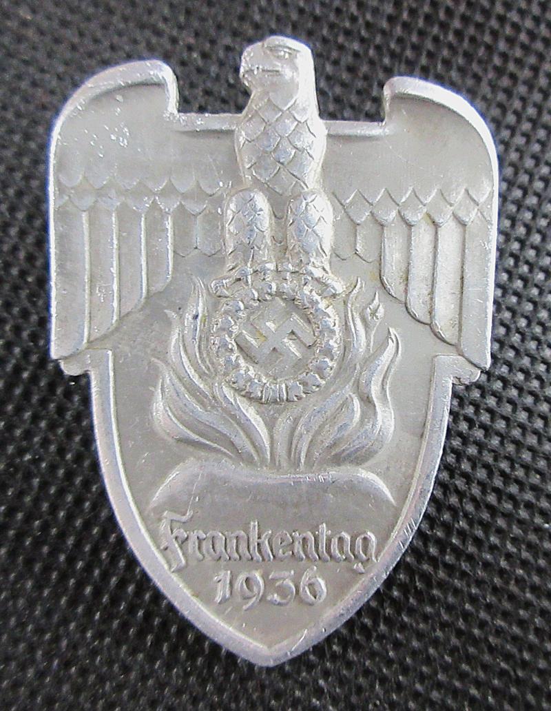 1936 TINNIE/DAY BADGE