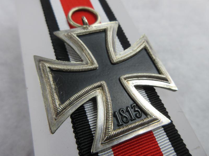 2nd CLASS IRON CROSS maker marked